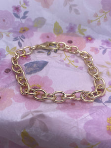 7 inch Gold Tone Chain Link Bracelet