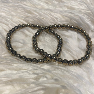 Gold Tone Stretch Bead Bracelet