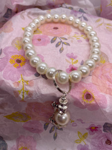 Faux Pearl Snowman Bracelet