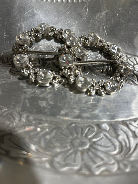 Rhinestone Crystal XO Round T Shirt Clip