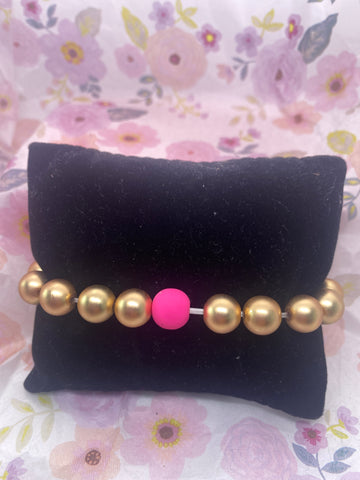 Large Gold Tone Stretch Bracelet w Pink Clay Bead