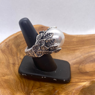SilverTone Pearl Stretch Ring