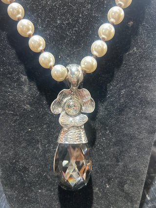 Pearl Pendant Statement Necklace