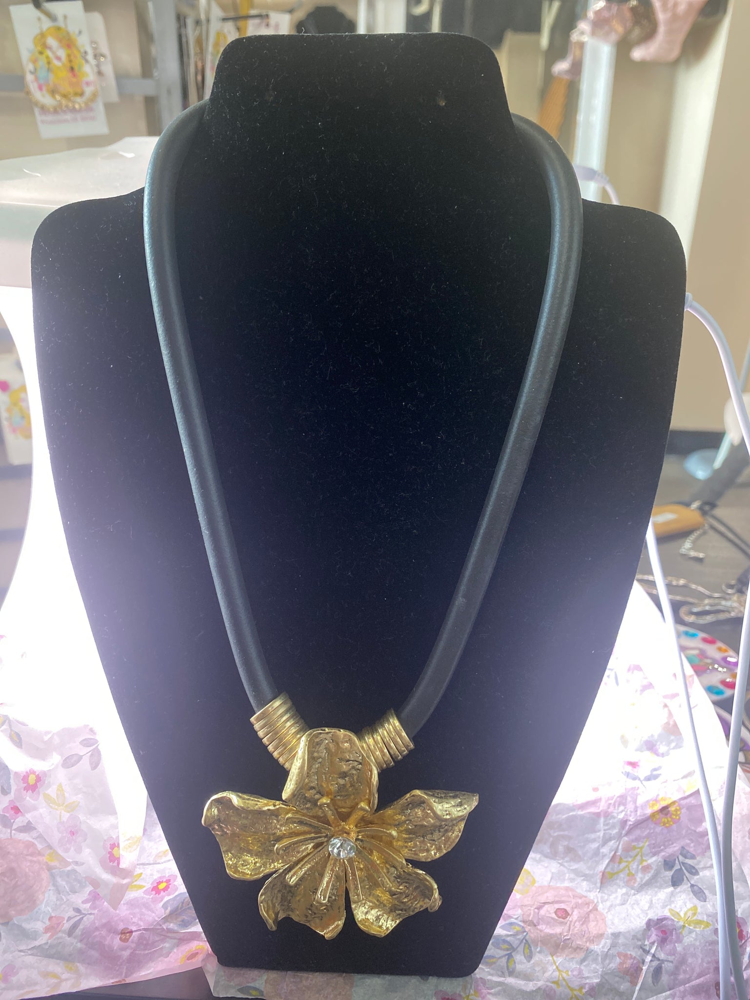 Gold Tone Flower Necklace Rubber Adjustable Chain