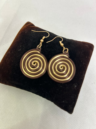 Lightweight Brown Gold Swirl Metal Earrings