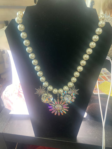 Daisy 5 Charm Pearl Necklace
