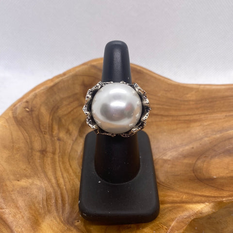 SilverTone Pearl Stretch Ring