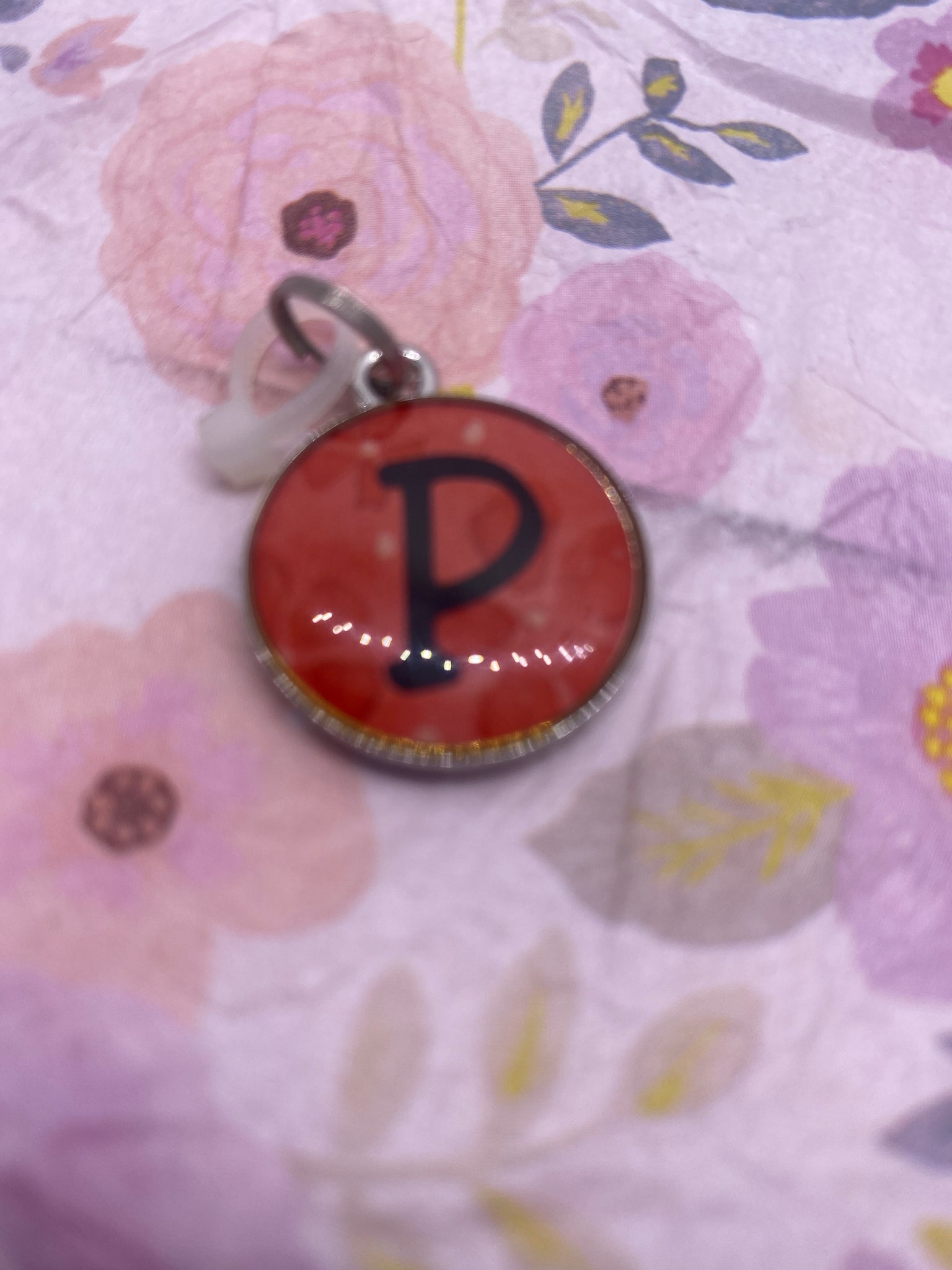 Ganz Round  P  Initial Charm