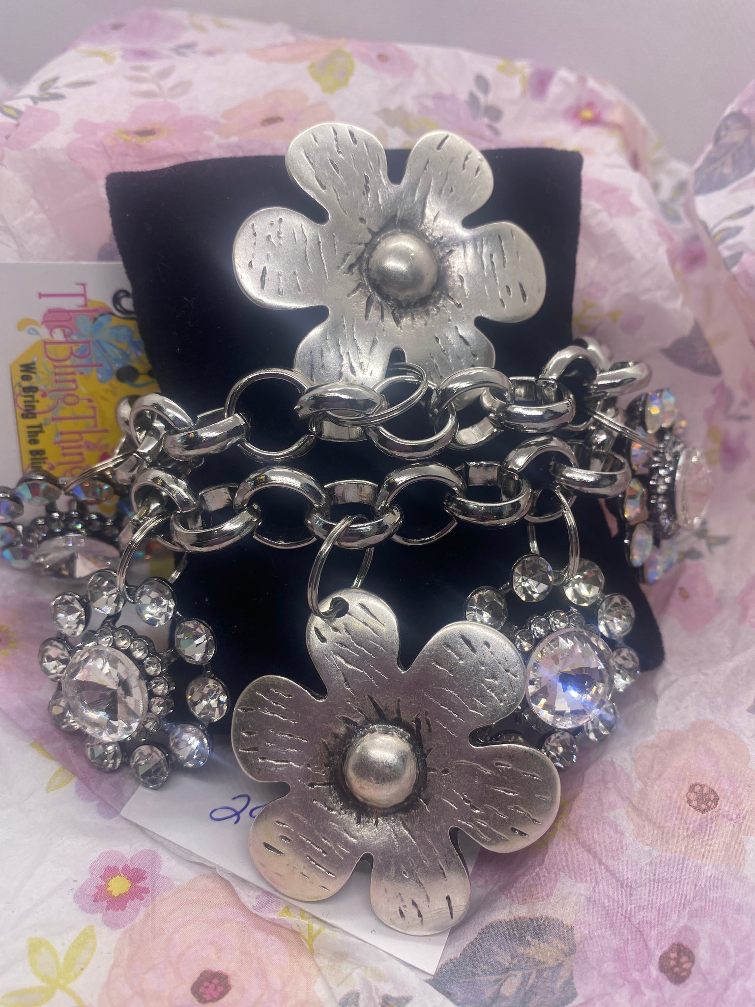 Custom Made Silver Daisy Dangle Bracelet