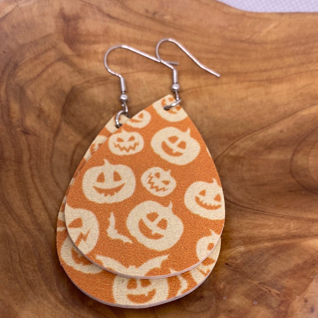 Shades of Orange Pumpkin Halloween Lightweight Teardrop Earrings