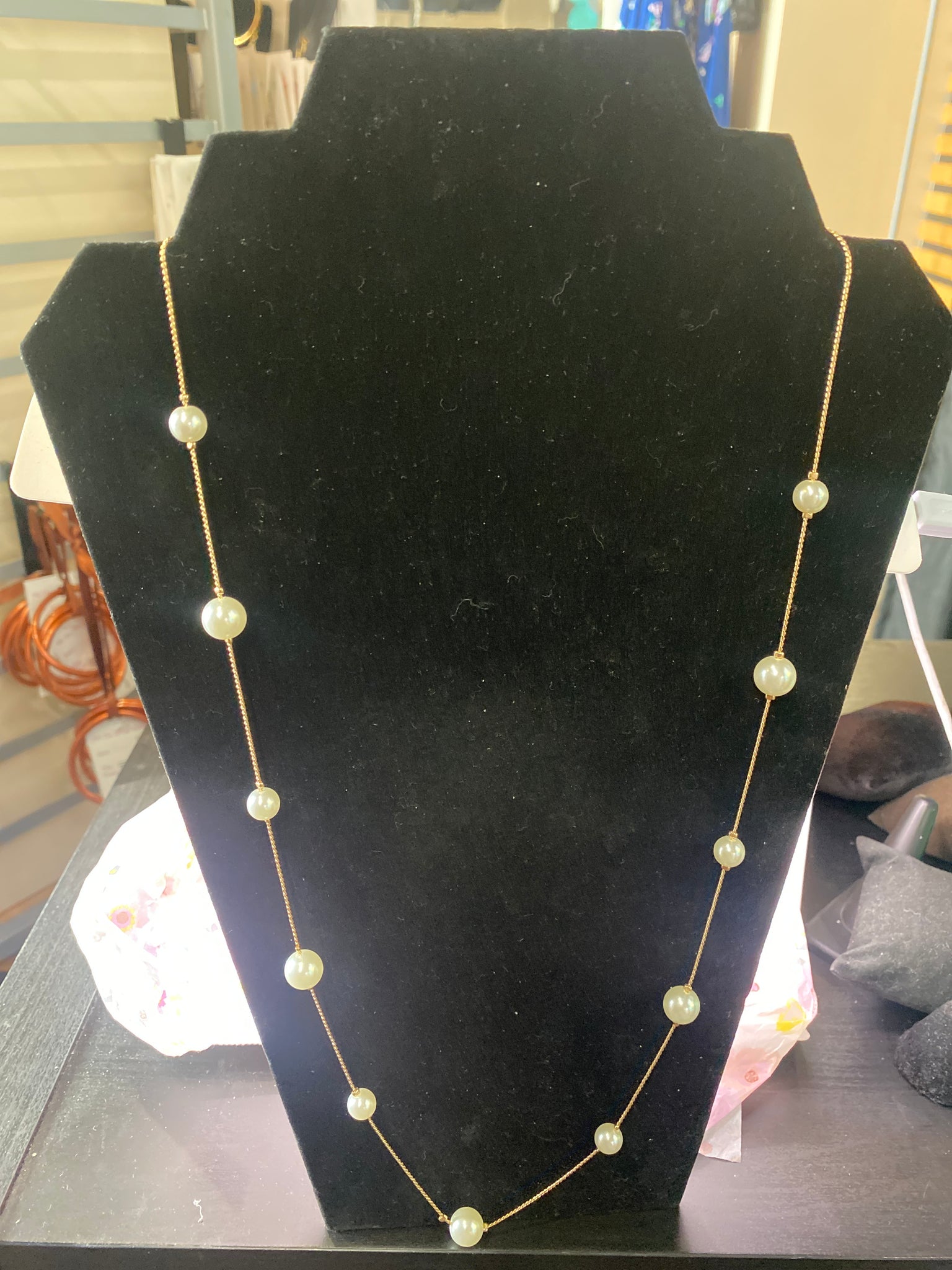 33 inch Gold Tone Necklace Faux Pearl Accents