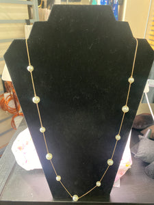 33 inch Gold Tone Necklace Faux Pearl Accents