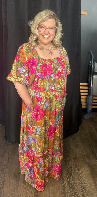 Plus Size Maxi Dress with Short Bubble Sleeves