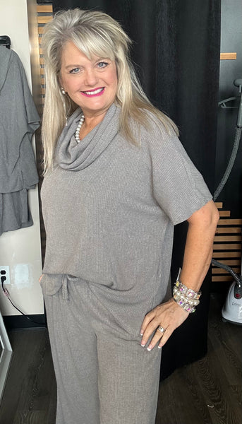 Short Sleeve Cowl Neck Poncho Top Heather Grey