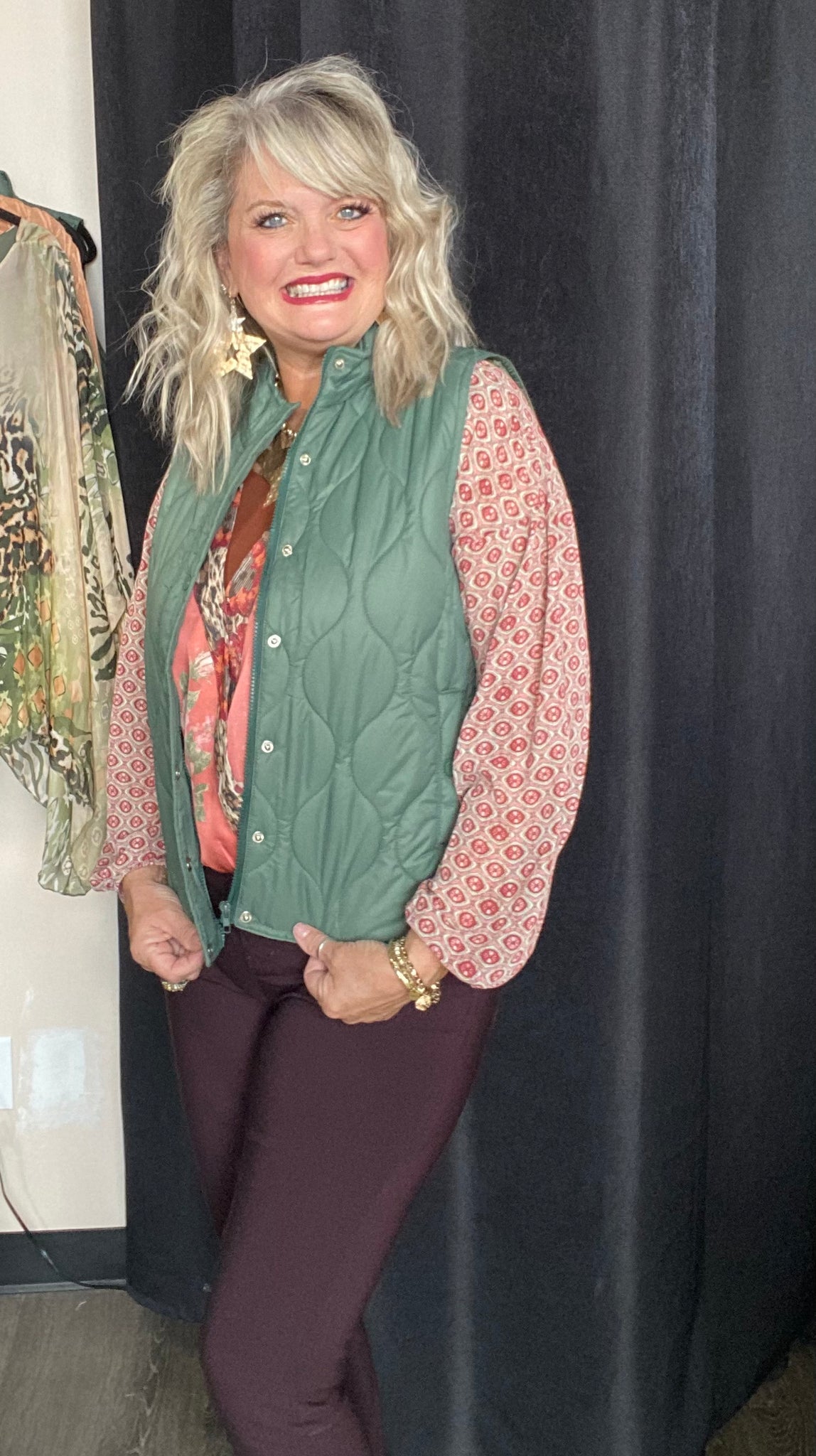 Polar Collar Front Zip Puffer Vest