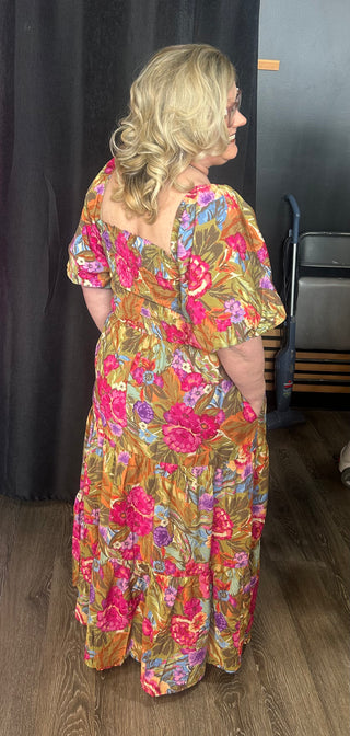 Plus Size Maxi Dress with Short Bubble Sleeves