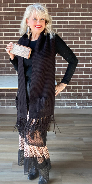 Black Oversize Two Pocket Tassel Scarf