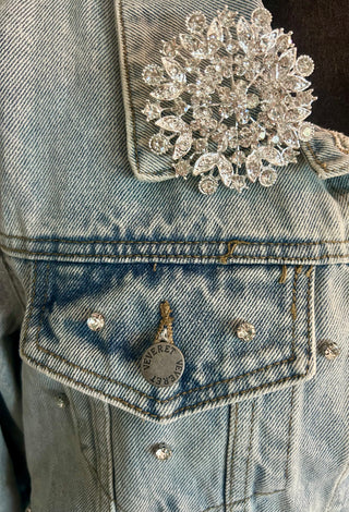 Silver Crystal Floral Wreath Brooch Rhinestone Statement Pin Pendant