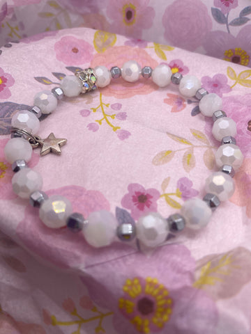 Shiny White Round Bead Silver Accent beads with Silver Star Stretch Bracelet