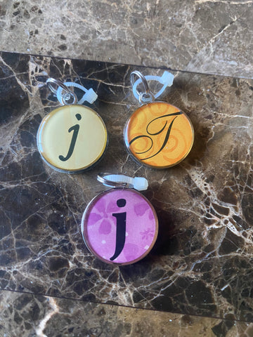 Ganz Round  J Initial Charm