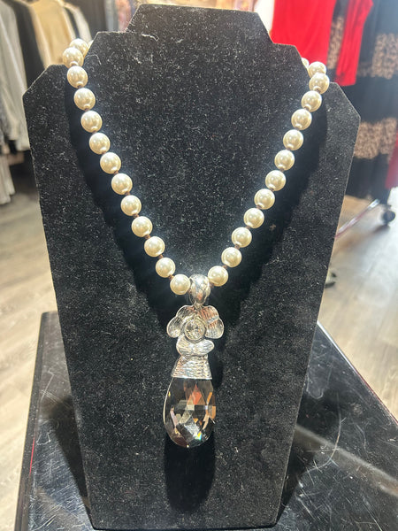 Pearl Pendant Statement Necklace