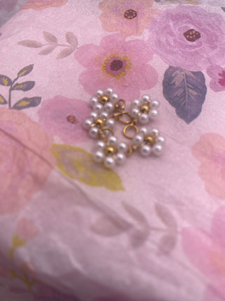 Small Pearl Daisy Charm for Necklaces and Bracelets