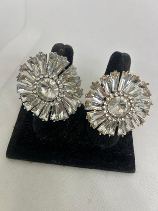 Crystal Fleurette Stretch Statement Ring