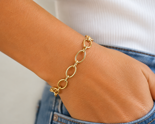 Gold Oval Link Charm Bracelet
