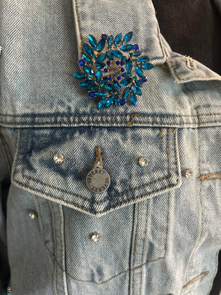 Ocean Blue Crystal Wreath Brooch Pin Pendant