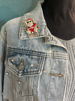 Small Santas Christmas Holiday Happy Hour Rhinestone Brooch
