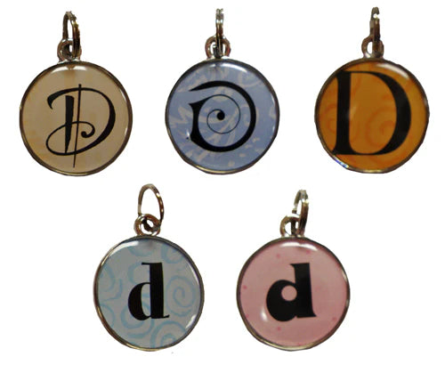 Ganz Round  D Initial Charm