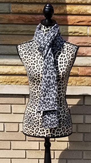 Luxurious Black Grey Leopard Print Winter Scarf