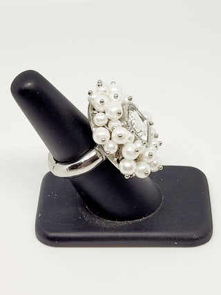 Rhinestone Pearls Stretch Ring