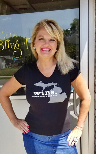 Wine it Puts me in a Good State Michigan Short Sleeve Shirt