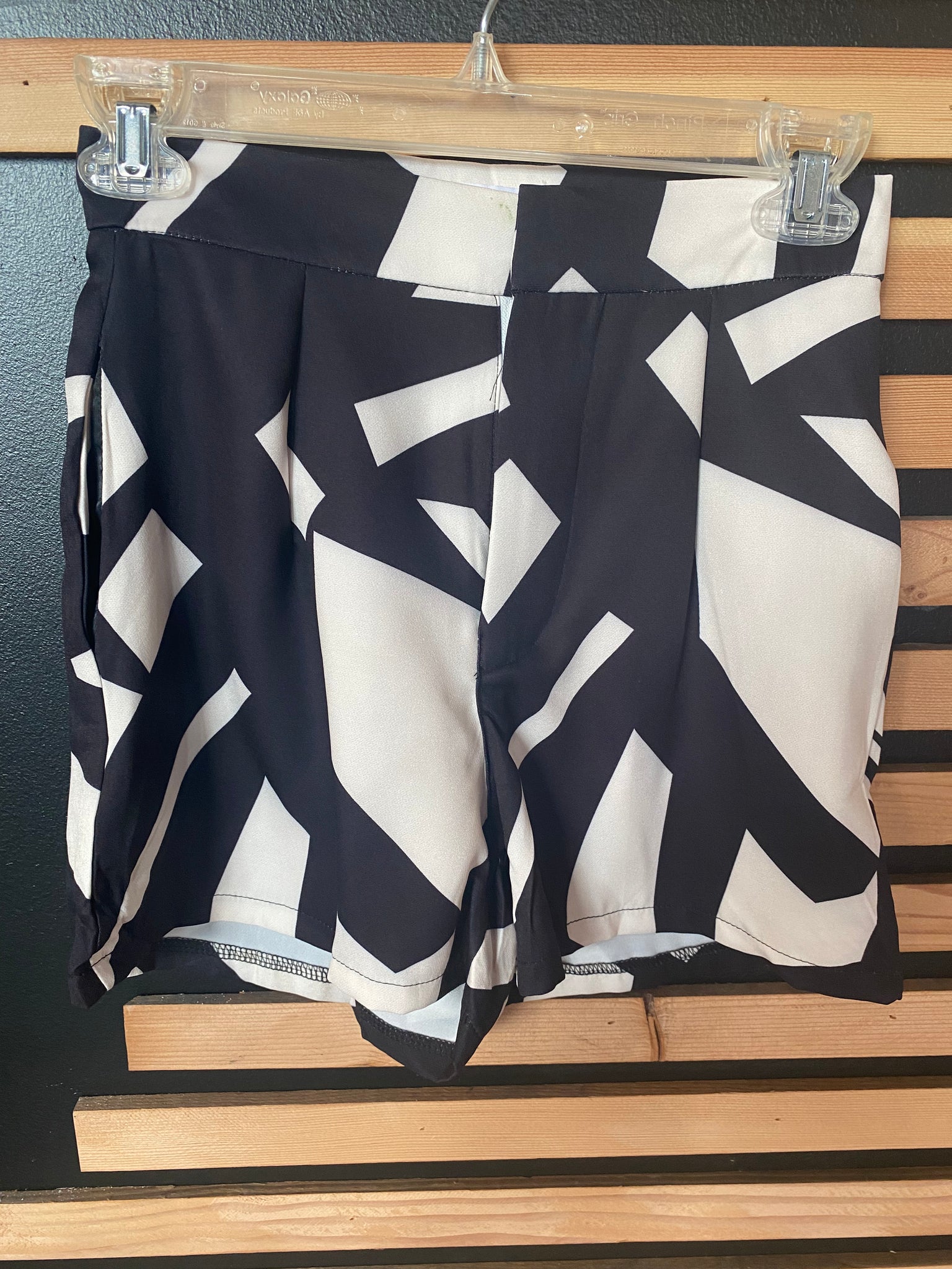 Black White Geo Print Dress Shorts
