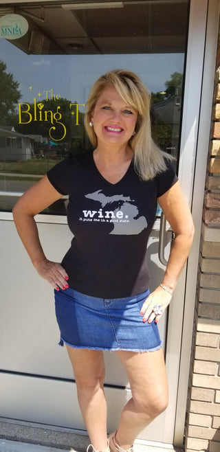 Wine it Puts me in a Good State Michigan Short Sleeve Shirt