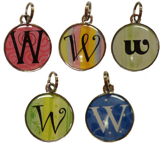 Ganz Round  W Initial Charm